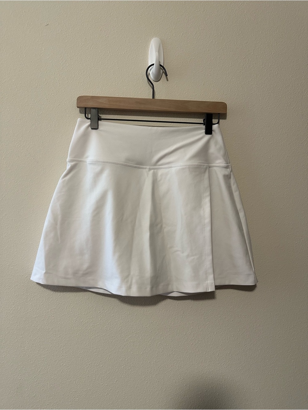 Abercrombie and fitch YPB sculptLUX Lined Wrap Skirt white nwot size medium - Picture 3 of 4
